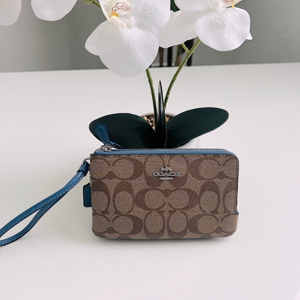 Coach double zip wristlet